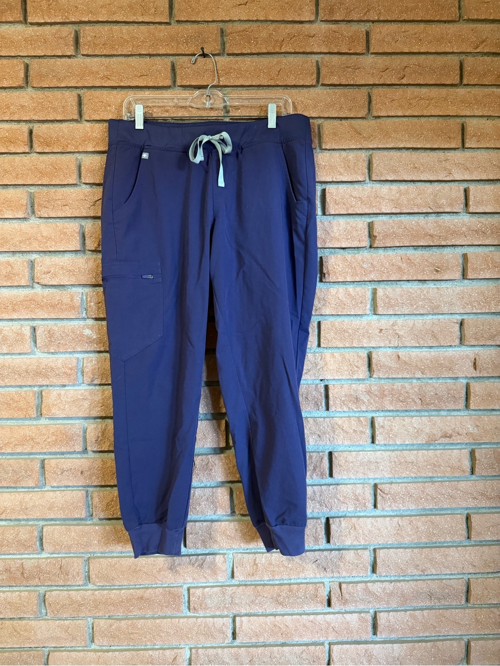 Zamora women’s joggers large petite navy blue